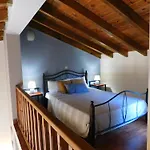 Vassia Home's