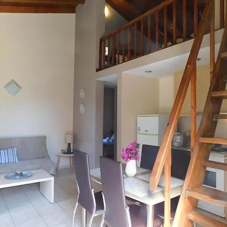 Vassia Home's Θερμησία