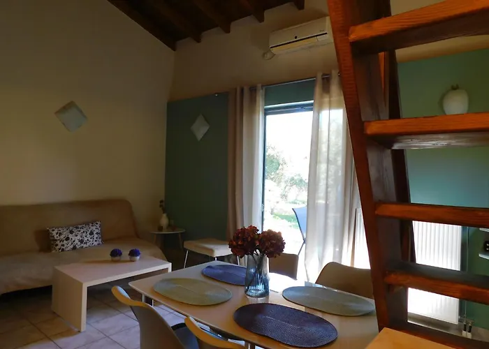 度假居 Vassia Home's