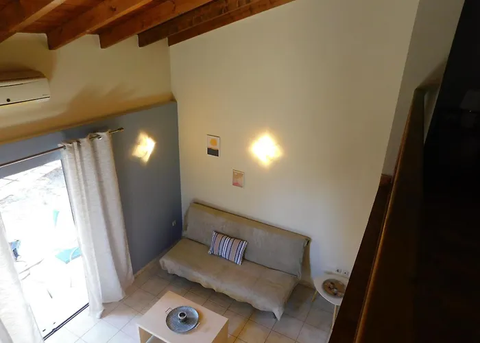 度假居 Vassia Home's *