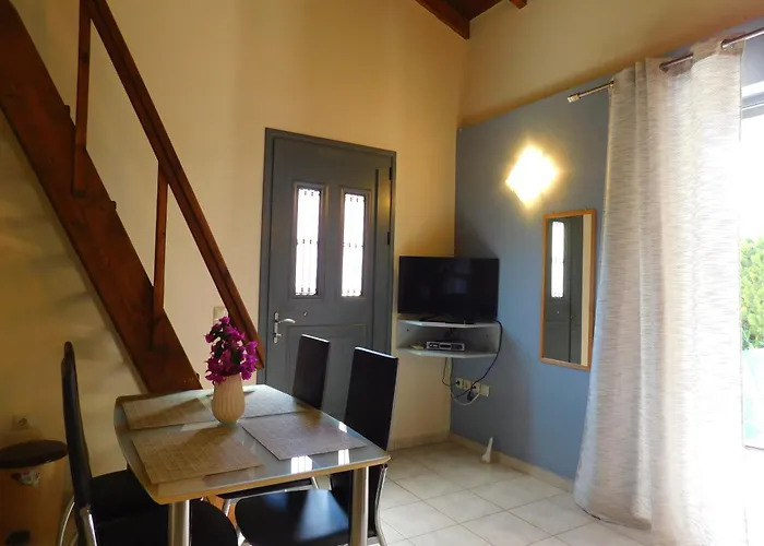 Vassia Home's
